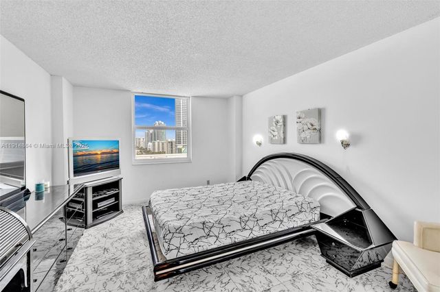 1865 S Ocean Dr 19E, Hallandale Beach, FL 33009