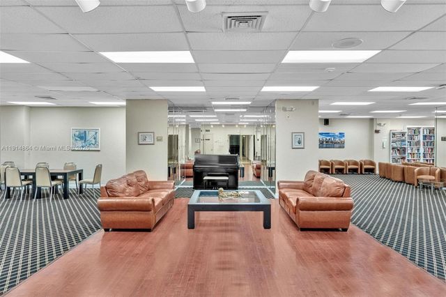 1865 S Ocean Dr 19E, Hallandale Beach, FL 33009