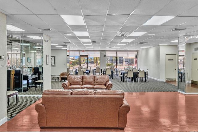 1865 S Ocean Dr 19E, Hallandale Beach, FL 33009