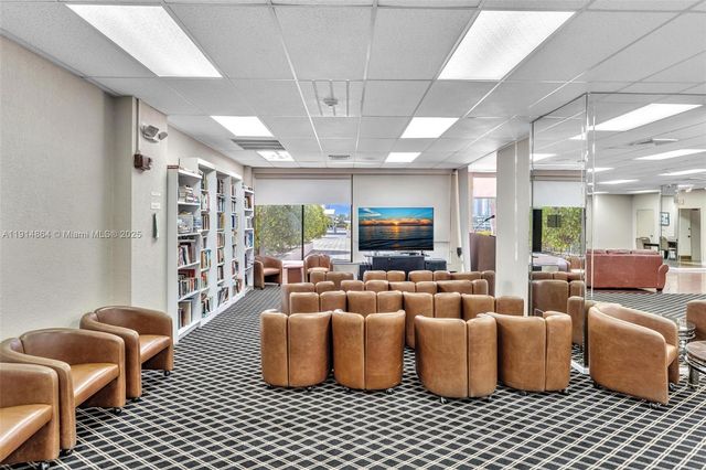 1865 S Ocean Dr 19E, Hallandale Beach, FL 33009