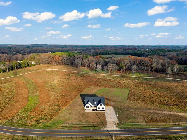 550 TRICE RD, Henderson, TN 38340