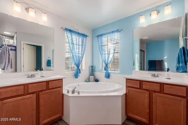 836 E CONSTANCE Way, Phoenix, AZ 85042