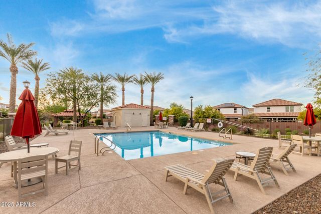 836 E CONSTANCE Way, Phoenix, AZ 85042