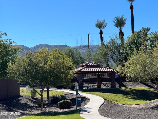 836 E CONSTANCE Way, Phoenix, AZ 85042