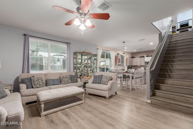 836 E CONSTANCE Way, Phoenix, AZ 85042