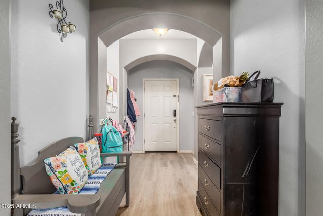 836 E CONSTANCE Way, Phoenix, AZ 85042