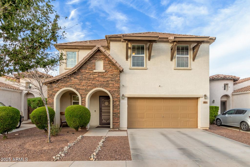 836 E CONSTANCE Way, Phoenix, AZ 85042