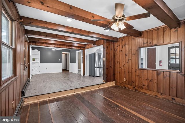 930 SYKESVILLE RD, Williamstown, NJ 08094