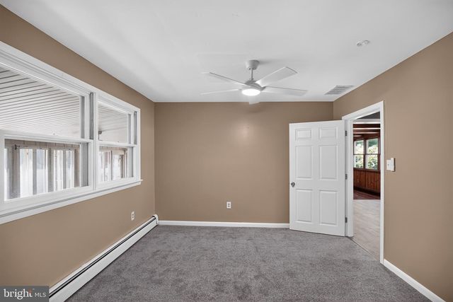 930 SYKESVILLE RD, Williamstown, NJ 08094