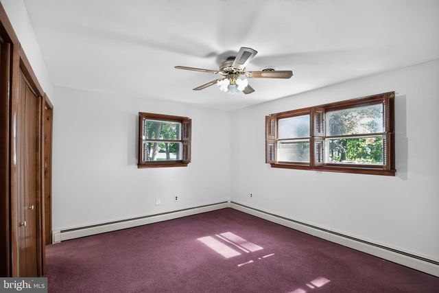 930 SYKESVILLE RD, Williamstown, NJ 08094