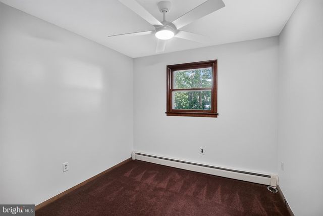 930 SYKESVILLE RD, Williamstown, NJ 08094