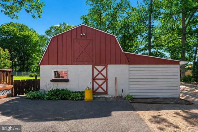 930 SYKESVILLE RD, Williamstown, NJ 08094