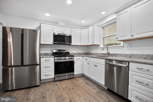 930 SYKESVILLE RD, Williamstown, NJ 08094