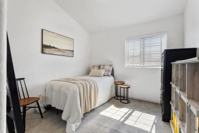 411 Calle Corazon, Oceanside, CA 92057