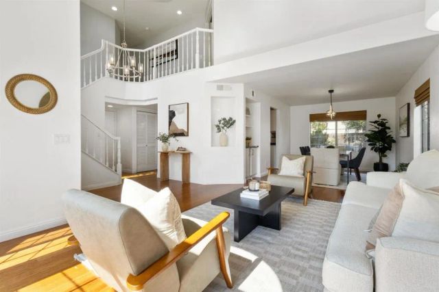 411 Calle Corazon, Oceanside, CA 92057