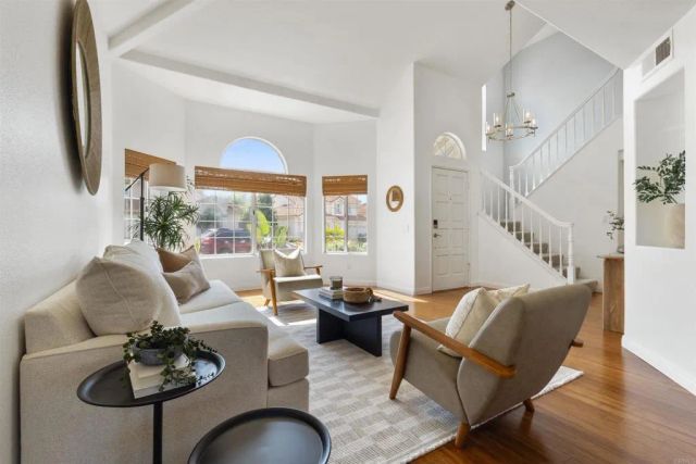 411 Calle Corazon, Oceanside, CA 92057
