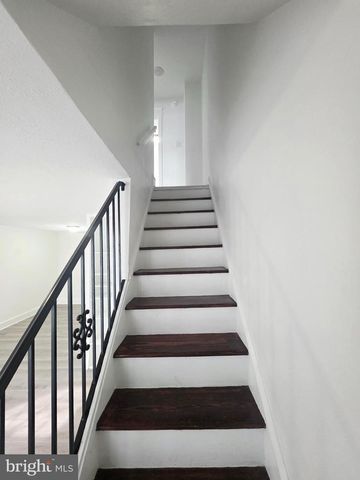 6965 CLINTON RD, Upper Darby, PA 19082