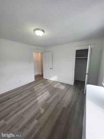 6965 CLINTON RD, Upper Darby, PA 19082