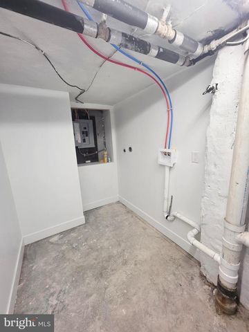 6965 CLINTON RD, Upper Darby, PA 19082