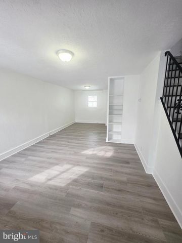 6965 CLINTON RD, Upper Darby, PA 19082