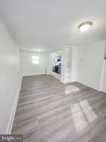 6965 CLINTON RD, Upper Darby, PA 19082