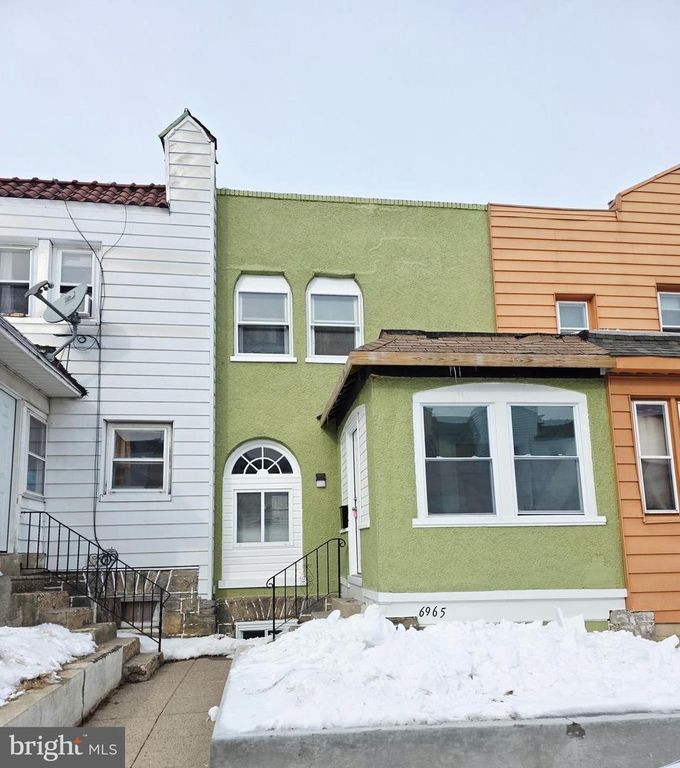 6965 CLINTON RD, Upper Darby, PA 19082