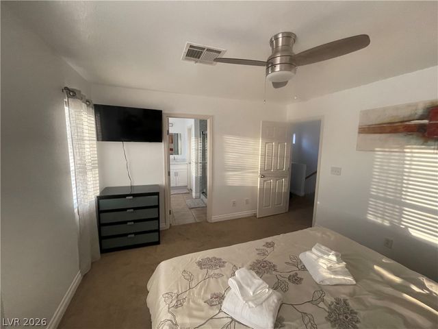 7416 Castillo Peak Street, Las Vegas, NV 89139