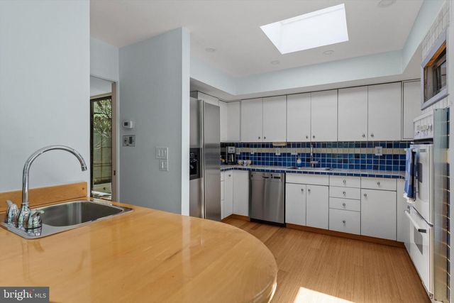 7700 OLD DOMINION DR, Mclean, VA 22102