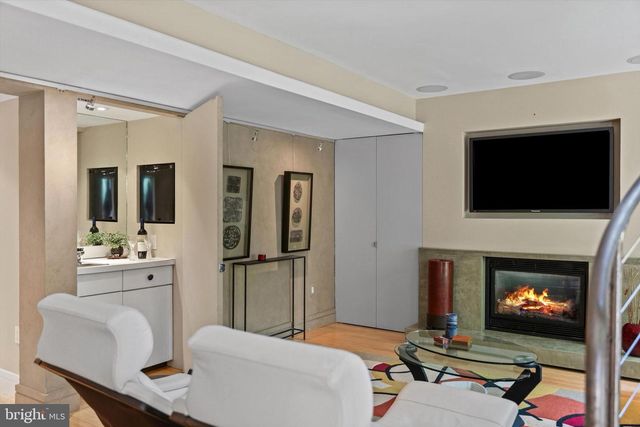 7700 OLD DOMINION DR, Mclean, VA 22102