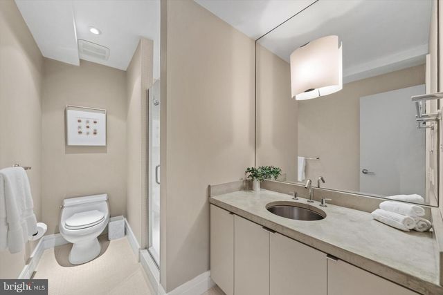 7700 OLD DOMINION DR, Mclean, VA 22102