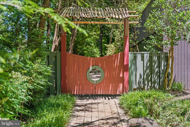 7700 OLD DOMINION DR, Mclean, VA 22102