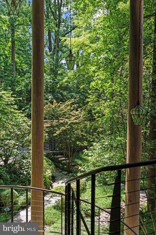 7700 OLD DOMINION DR, Mclean, VA 22102
