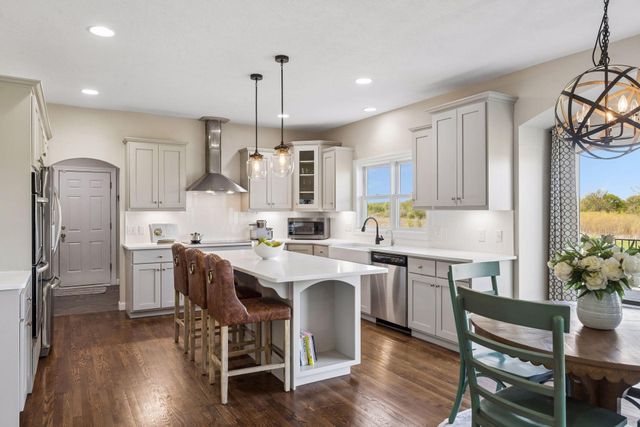 25735 Highview Avenue, Farmington, MN 55024