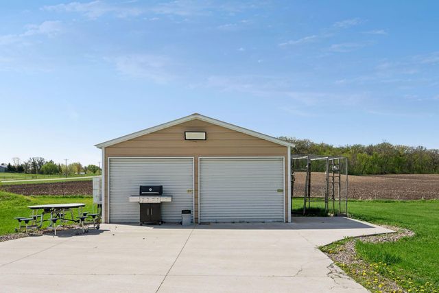 25735 Highview Avenue, Farmington, MN 55024