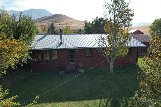 19 Hisaw Road, Horseshoe Bend, ID 83629