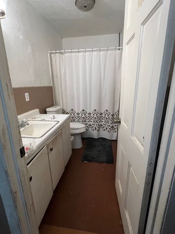 2213 Oakridge Drive, Haltom City, TX 76117