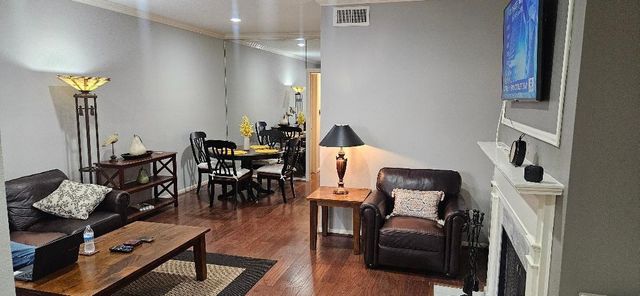 4000 Purdue Street 107, Houston, TX 77005