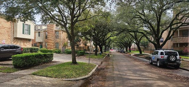 4000 Purdue Street 107, Houston, TX 77005