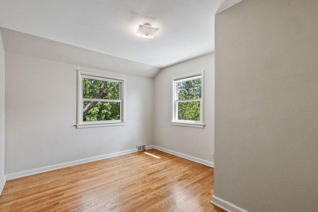6265 N Bay Ridge AVENUE, Whitefish Bay, WI 53217