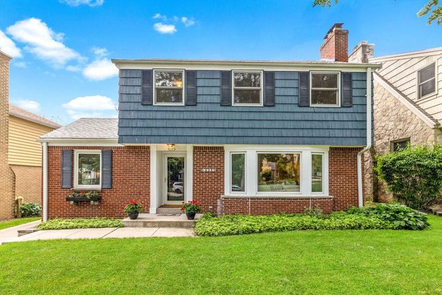 6265 N Bay Ridge AVENUE, Whitefish Bay, WI 53217
