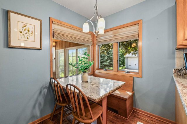 6265 N Bay Ridge AVENUE, Whitefish Bay, WI 53217