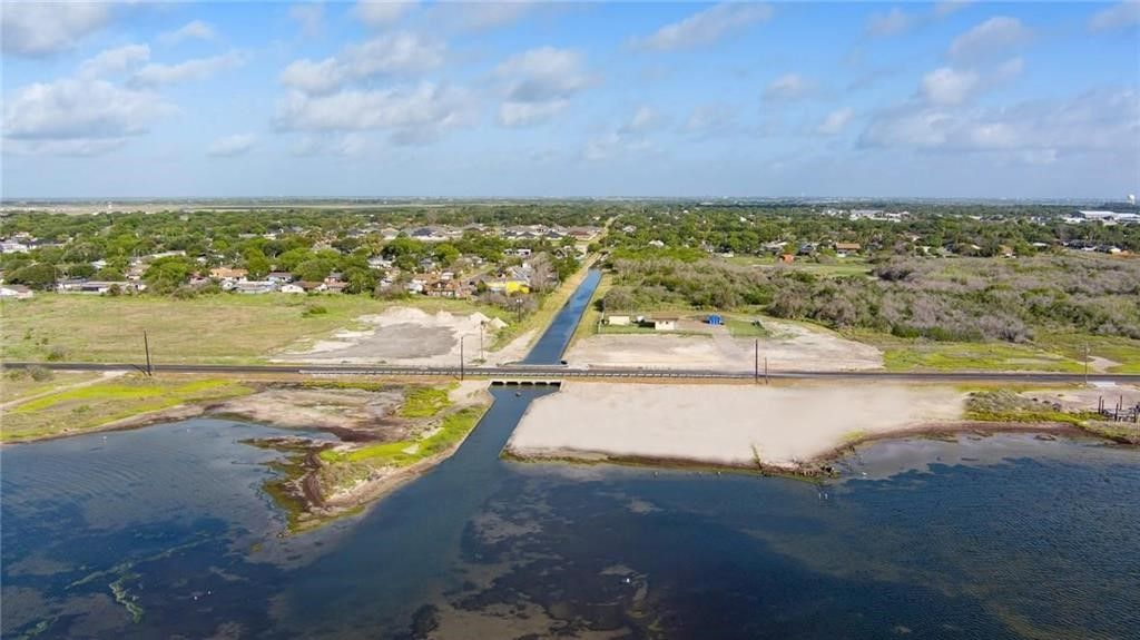2849 Laguna Shores Dr., Corpus Christi, TX 78418 — exterior