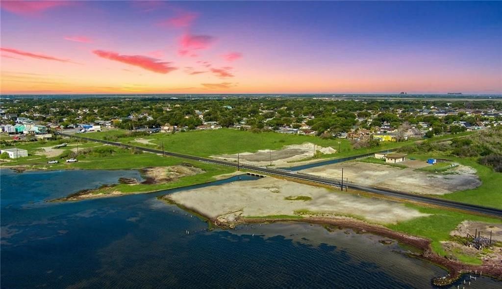 2849 Laguna Shores Dr., Corpus Christi, TX 78418 — photo 2