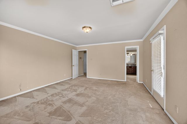 100 Castle Court, Irving, TX 75038