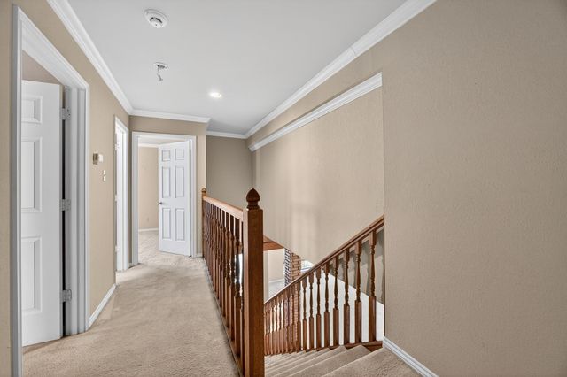 100 Castle Court, Irving, TX 75038