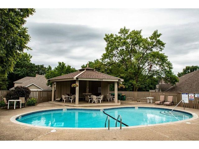 14365 Fairway Drive, Eden Prairie, MN 55344