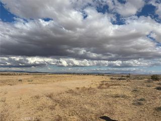 23495 E Avenue K8, Lancaster, CA 93535