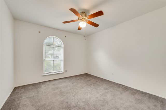 902 Dawnview Street, Arlington, TX 76014