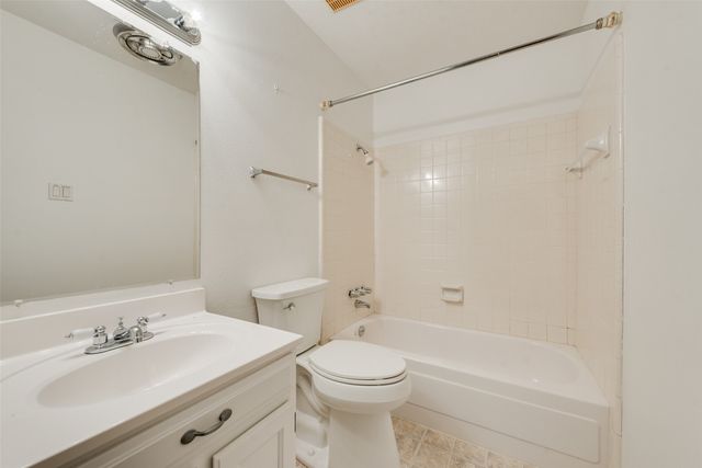 902 Dawnview Street, Arlington, TX 76014