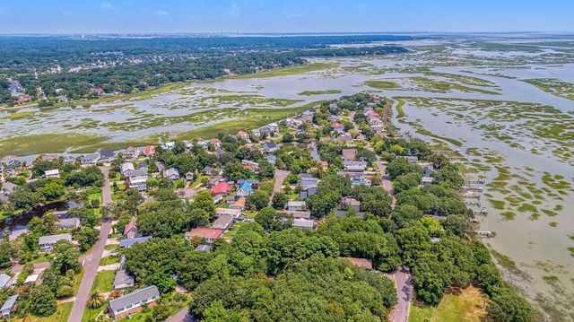 1627 Wigeon Lane, Charleston, SC 29412